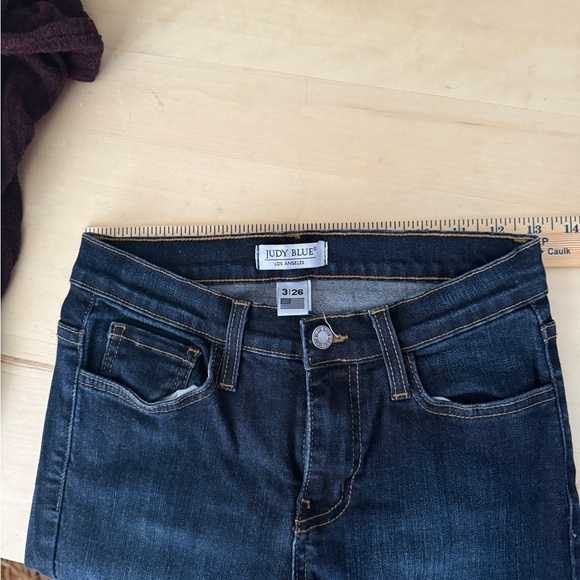 Judy Blue Cropped Skinny Fit Jeans - Picture 5 of 6